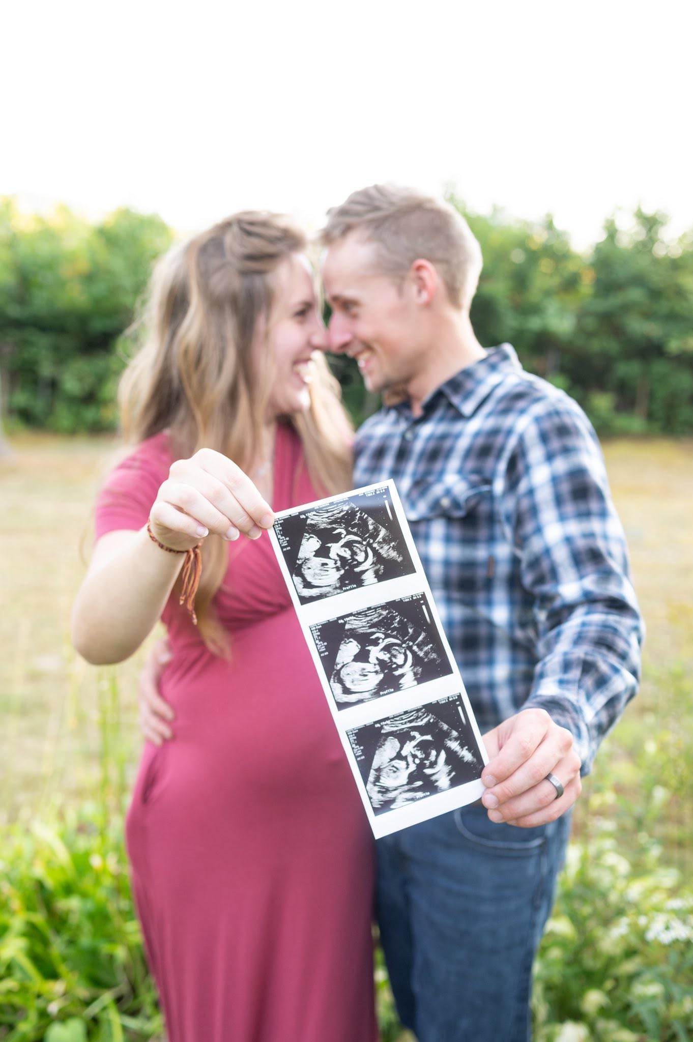 Maternity photography by Meredith Lewis